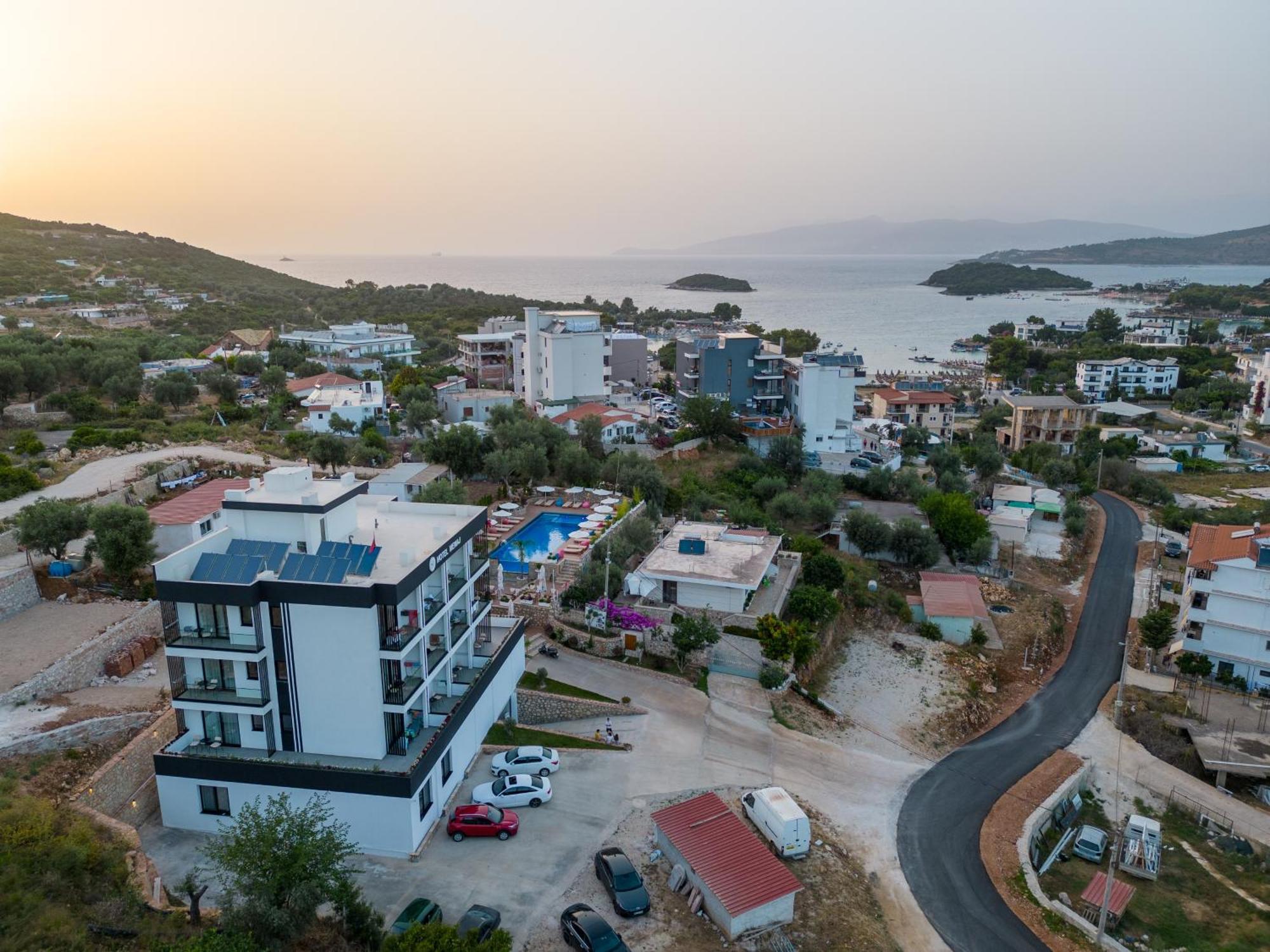 Hotel Memaj Ksamil Luaran gambar